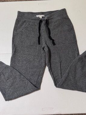 Calvin Klein Women’s Gray Stretch Jogger Sweatpants. Size M.